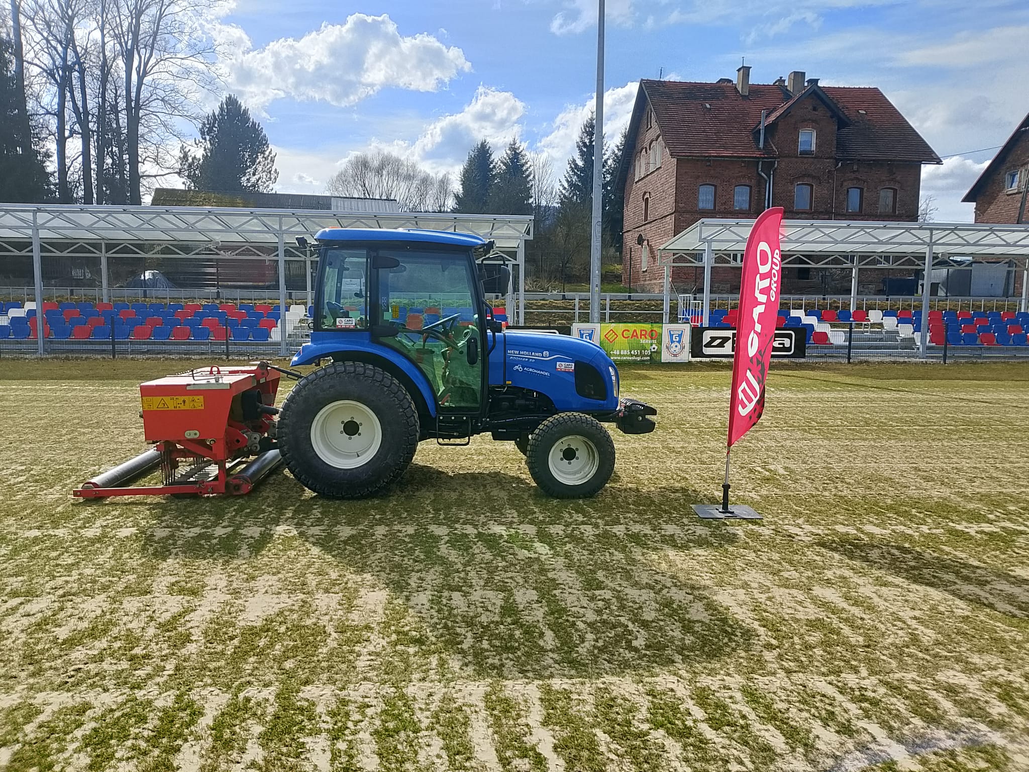 Aeracja bolcowa murawy sportowej – profesjonalny sprzęt CARO